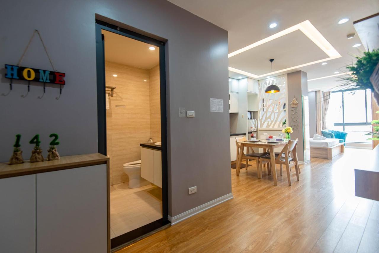 22Housing Hotel & Residence 81 Linh Lang Hanoi Exterior photo